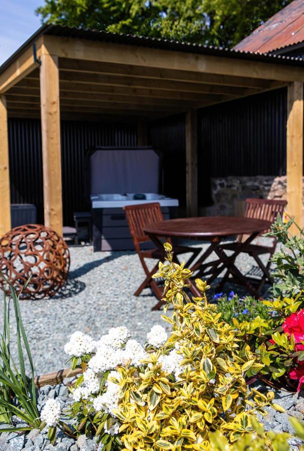 The Shire Luxury Converted Horse Lorry With Private Hot Tub Cyfie Farm Llanfyllin Eksteriør bilde